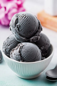 Black Licorice Ice Cream Recipe Creamy & Unique Treat