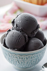 Black Licorice Ice Cream Recipe Creamy & Unique Treat