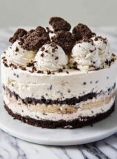 Cookies and Cream Ice Cream Cake