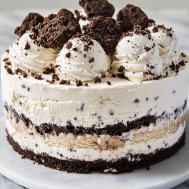 Cookies and Cream Ice Cream Cake