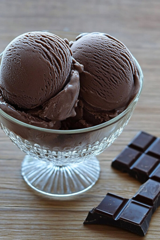 How to Make Dark Chocolate Ice Cream