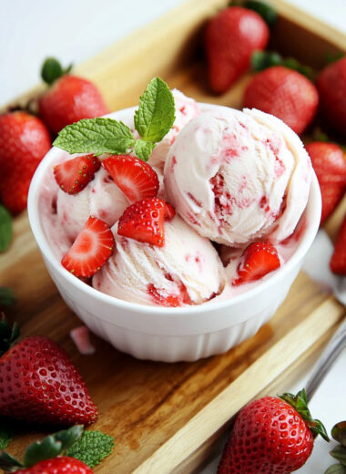 No-Churn Strawberry Ice Cream