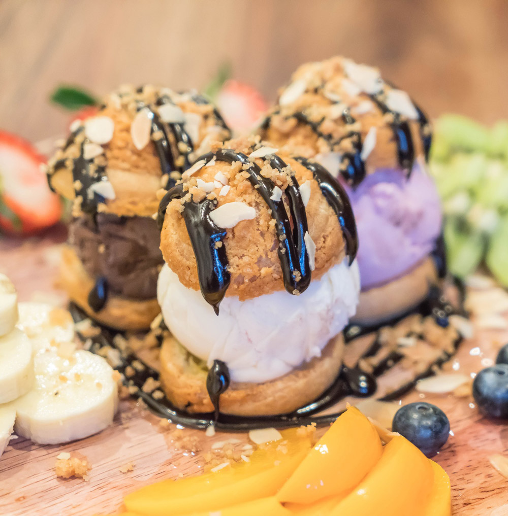 Pro Tips Profiterole Ice Cream Sandwich with Mixed Fruits